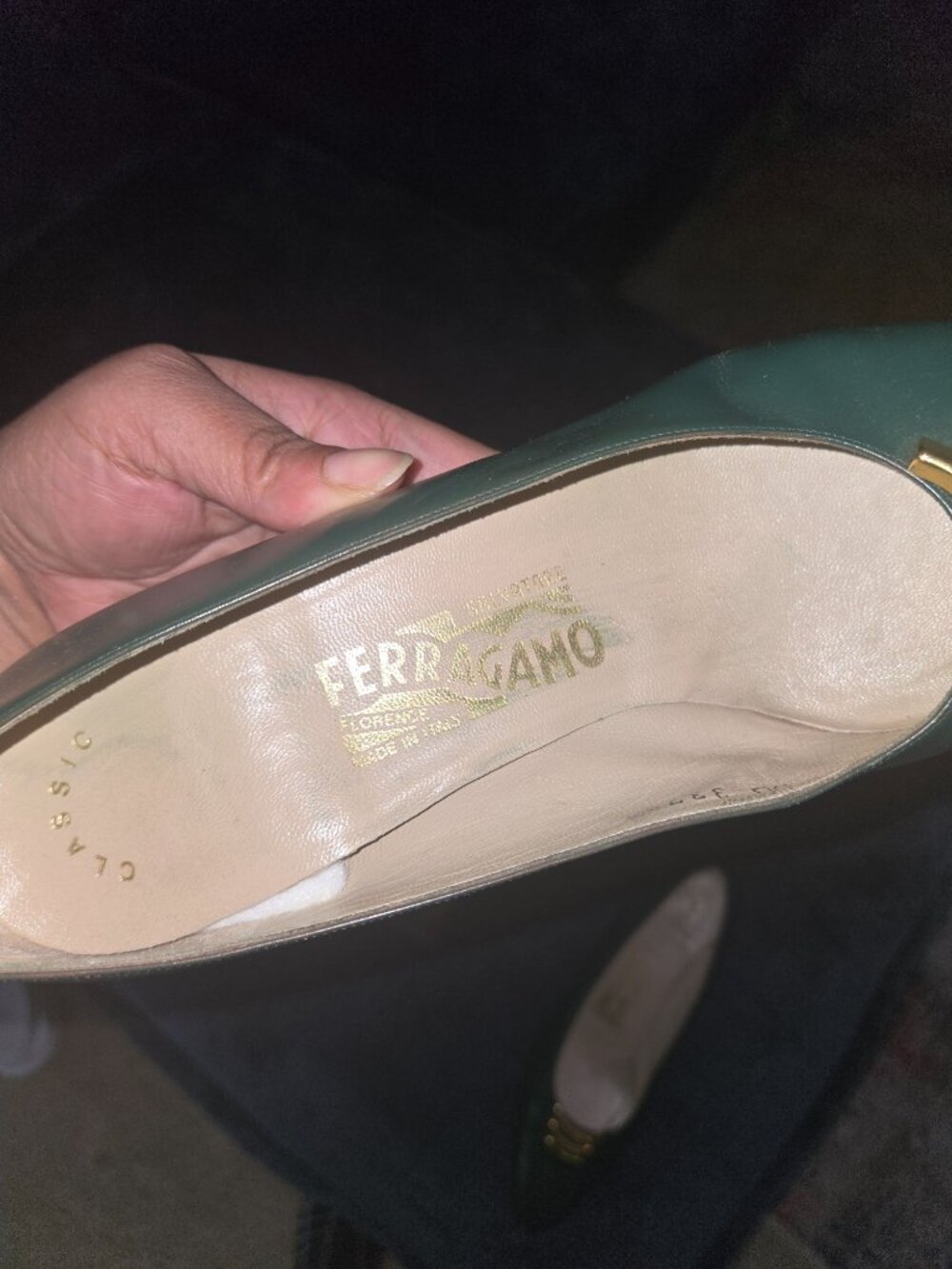 Vintage Salvatore Ferragamo Green Leather Pumps with Gold Accent - Picture 3 of 7